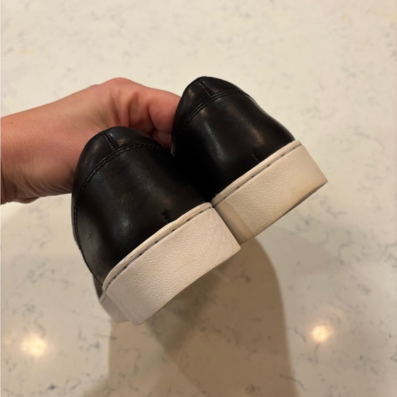 Vionic Syra Women’s Black Leather Laced Sneakers in Size 7.5 - Picture 4 of 9